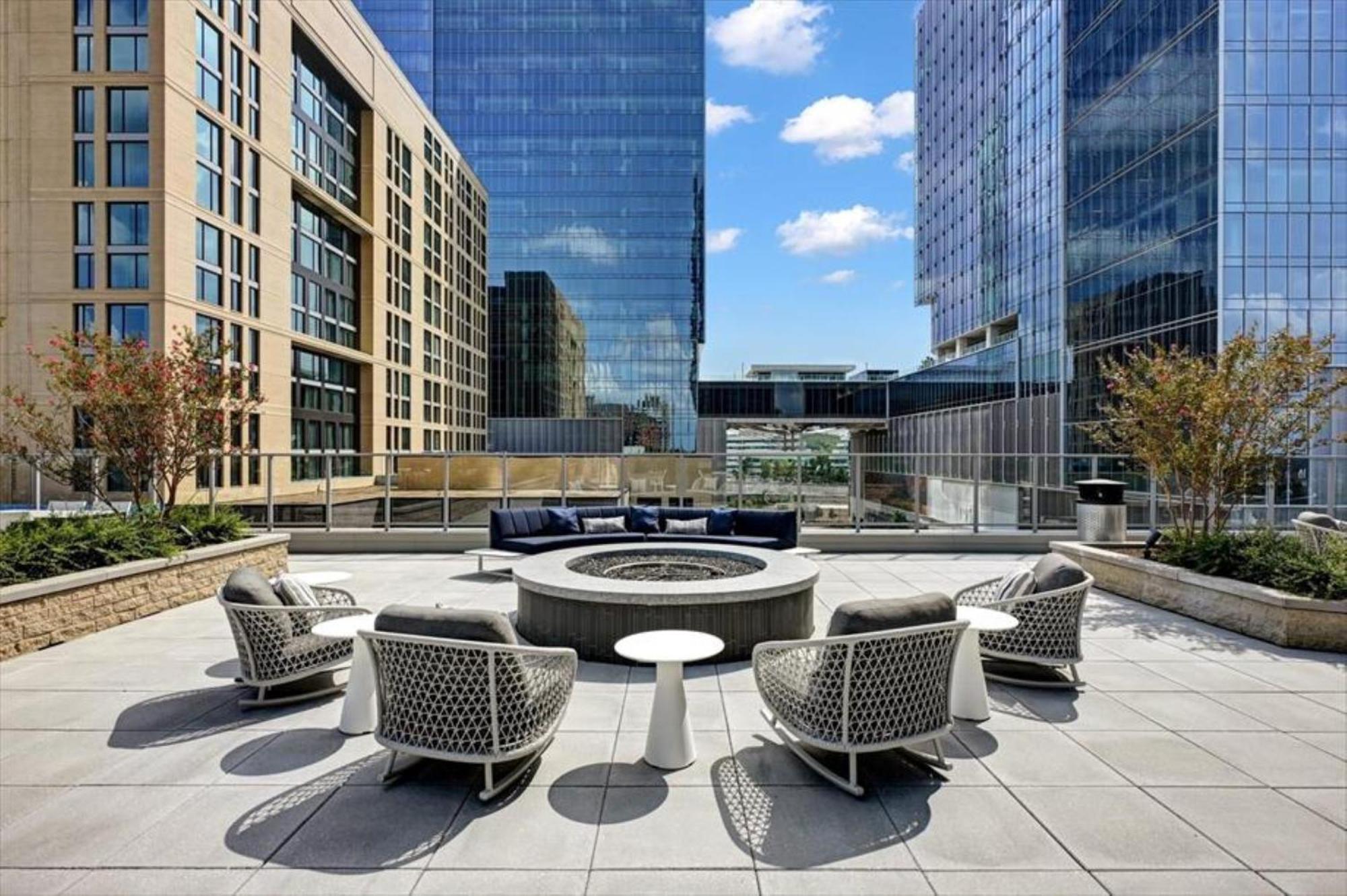 Global Luxury Suites At Town Center Reston Dış mekan fotoğraf